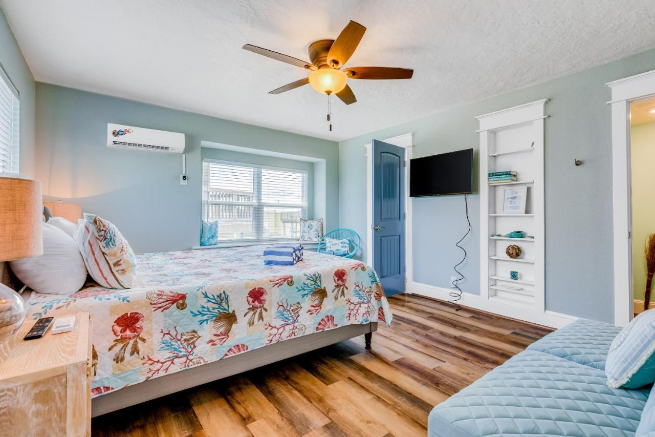 Villa The Quirky Whale Surfside Beach Esterno foto